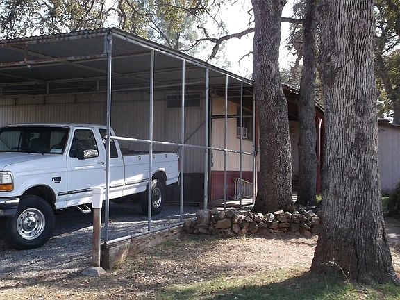 2nd image of 8230 Lakeview Ln