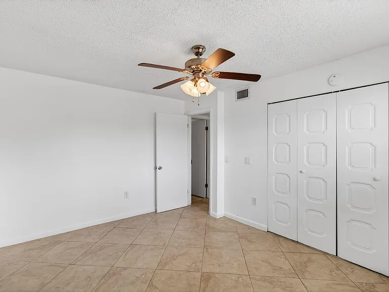 600 SW 2nd Ave #240 — Photo 19