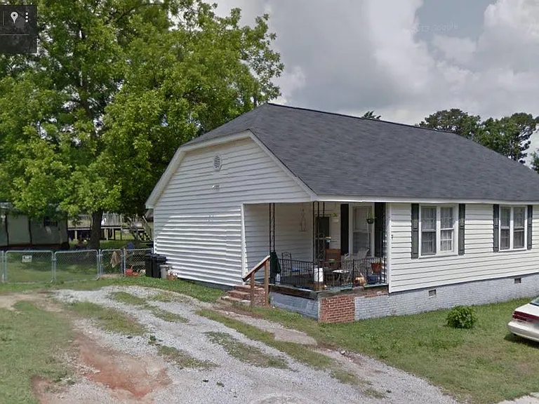 230 Pine St #A — Photo 5