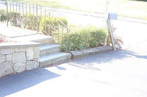 3rd image of 35 Cornell Dr