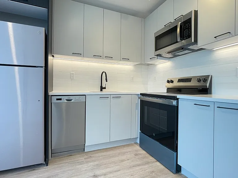 129 McDonald Ave #4A — Photo 3