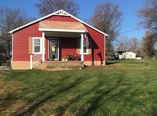 231 E Oak St, Lynnville, IN 47619