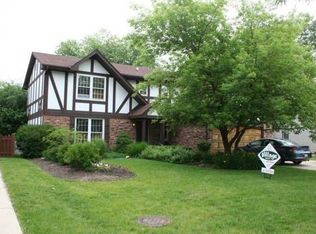 505 N Port Dr, Elk Grove Village, IL 60007