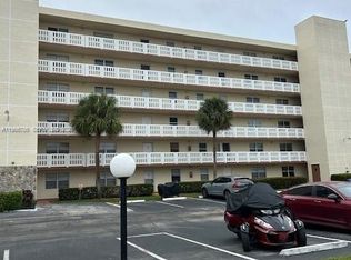 Meadowbrook View Lakes, Dania Beach, FL 33004