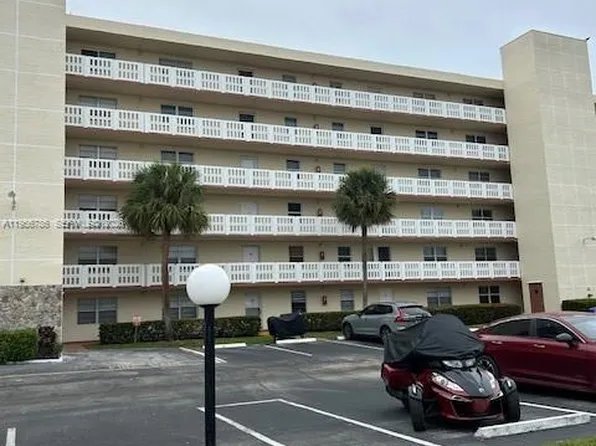 301 SE 3rd St APT 601, Dania Beach, FL 33004