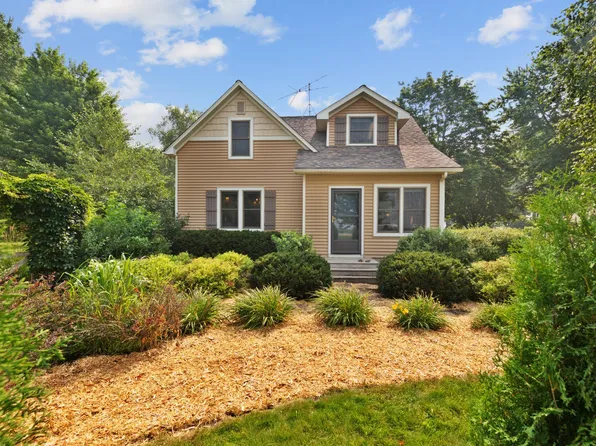 30818 Foliage Ave, Northfield, MN 55057
