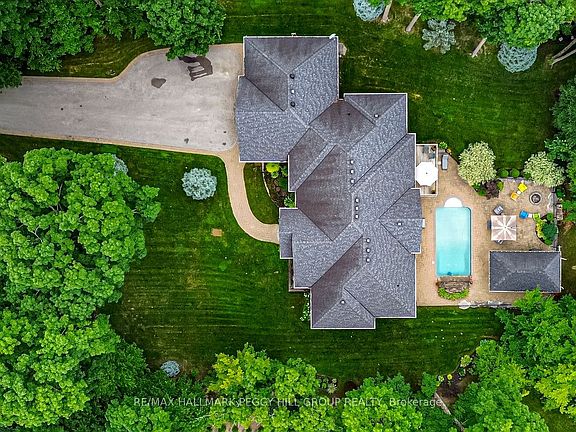 4th image of 32 Gallagher Cres