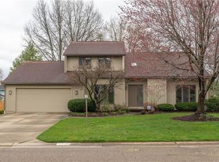 7736 Angel Dr NW, North Canton, OH 44720