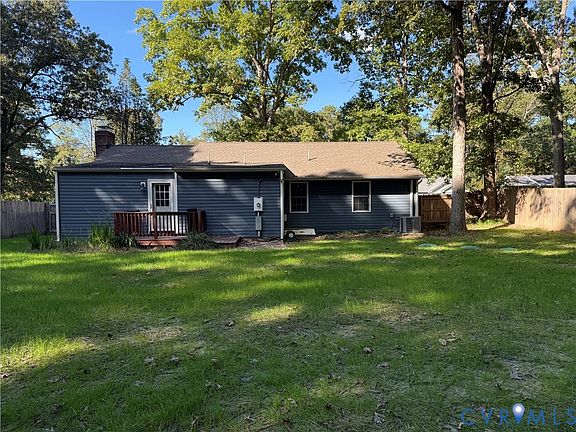 4th image of 3831 Wood Dale Rd