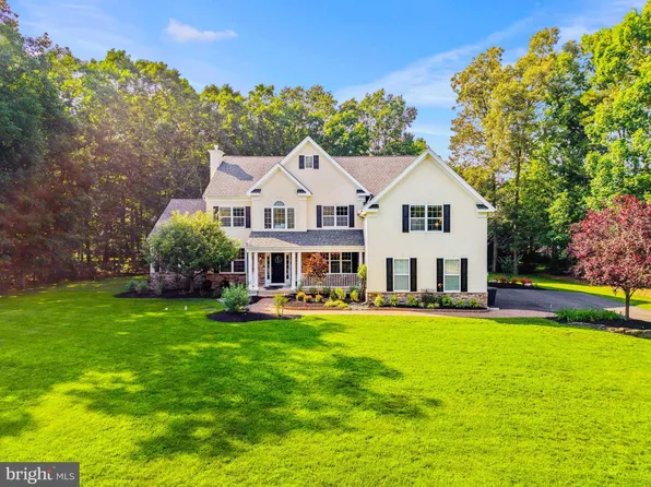 48 Sleepy Hollow Dr, Tabernacle, NJ 08088