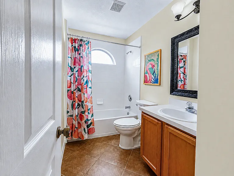 565 Redberry Ln — Photo 12