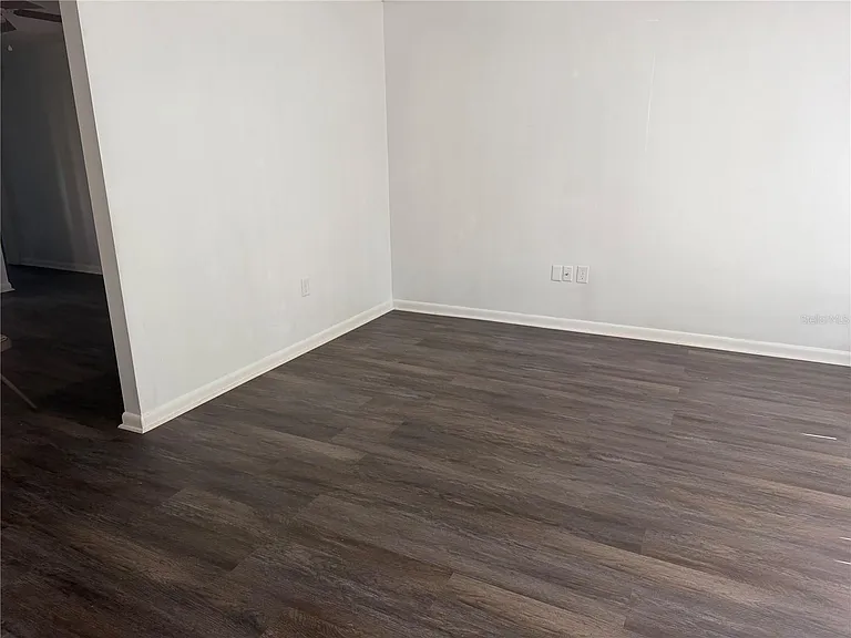 2262 Menomonee Ct — Photo 8