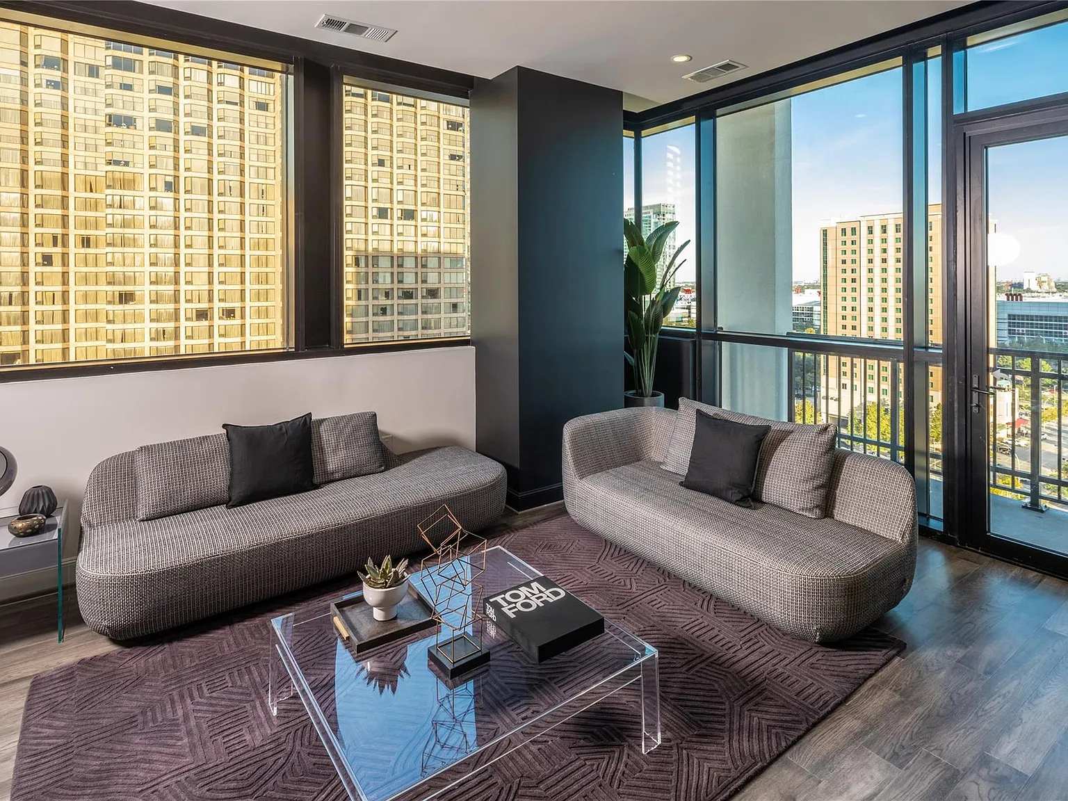 2 bed, 2.5 bath, 1393 sqft, $3,300 — Photo 3