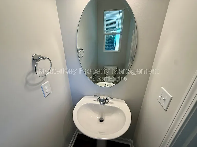 181 Millennium Dr — Photo 16