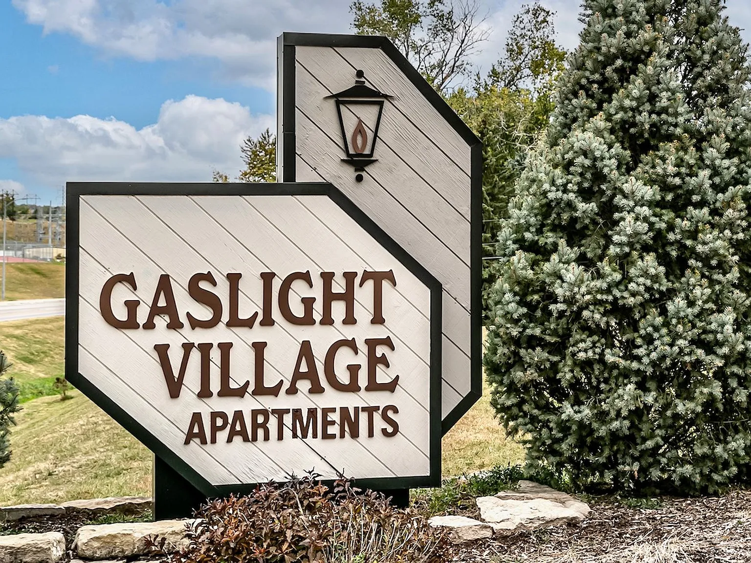 Gaslight Village — Photo 3
