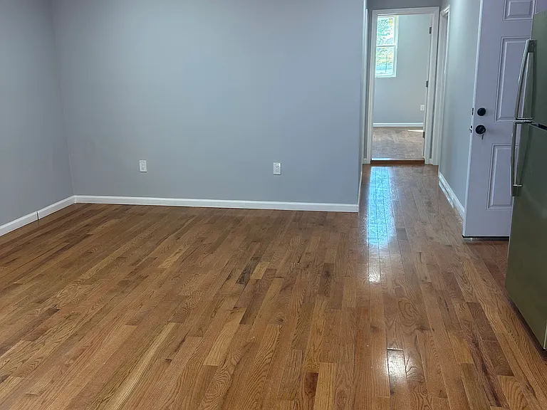 3737 White Plains Rd #4 — Photo 6