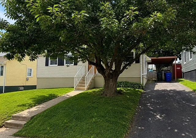 4 bed, 1500 sqft, $1,900 — Photo 1