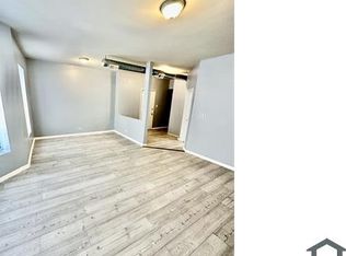 4151 S Berkeley Ave, Chicago, IL 60653