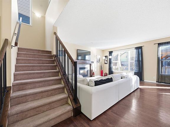 3rd image of 93 N Copperleaf Way SE