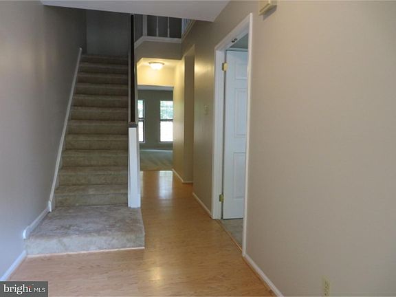 3rd image of 203 Weatherstone Dr