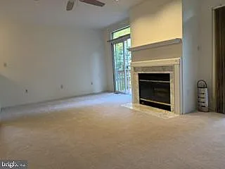 922 Glackens Ln — Photo 9