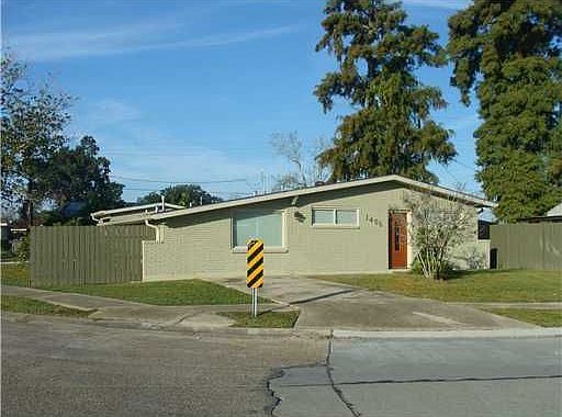 1st image of 1456 Redwood Dr