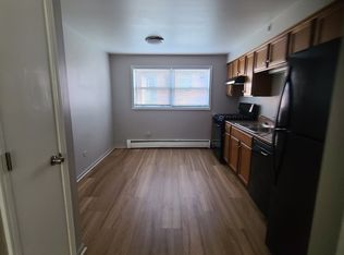 460 Lincoln Ln APT 2N, Frankfort, IL 60423