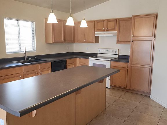 4th image of 12821 W DREYFUS Drive