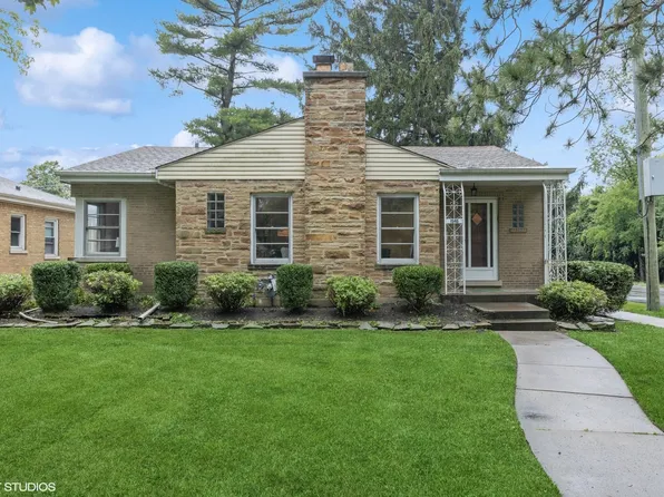 1546 Blanchan Ave, La Grange Park, IL 60526