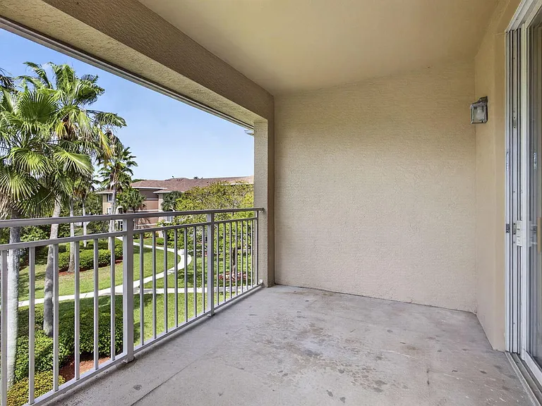 6510 Emerald Dunes Dr #308 — Photo 32