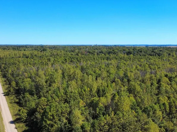 1 County Road 2600 #E, Fairfield, IL 62837