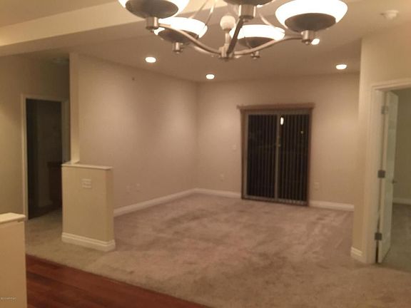 4th image of 6934 Meadow St #204