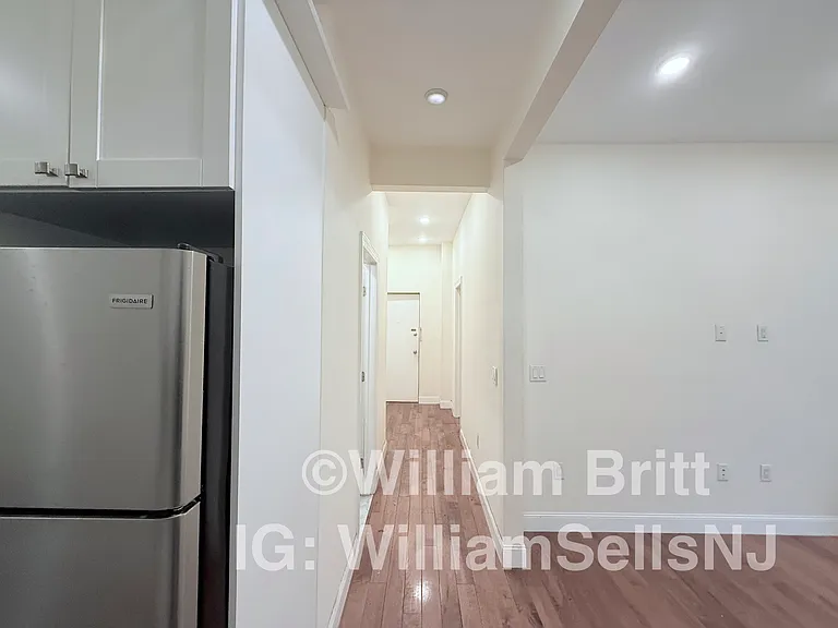 64-66 Sherman Pl #48A — Photo 2
