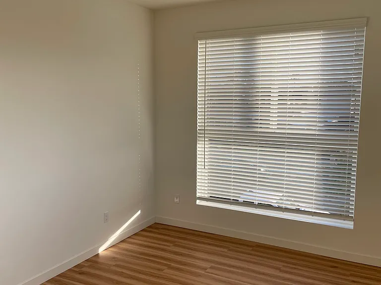 1166 Holly Ave #1 — Photo 10