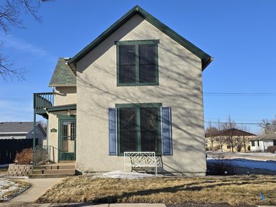 621 1st Ave N, Jamestown, ND, 58401