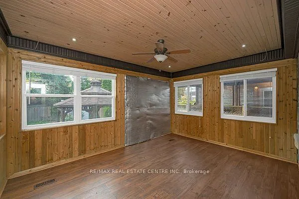 71 Paisley Ave N #MAIN 2ND — Photo 38