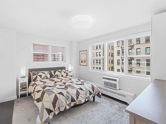 5th image of 340 E 80th St APT 5C