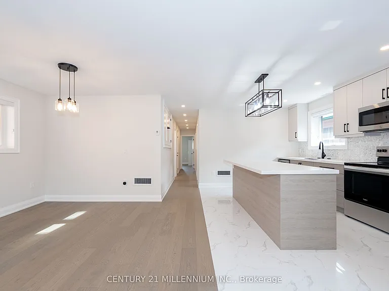 31 Mariposa Ave #A — Photo 9