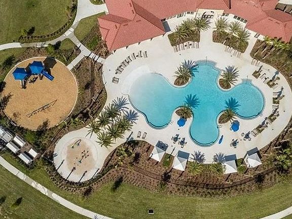 Resort Style Pool