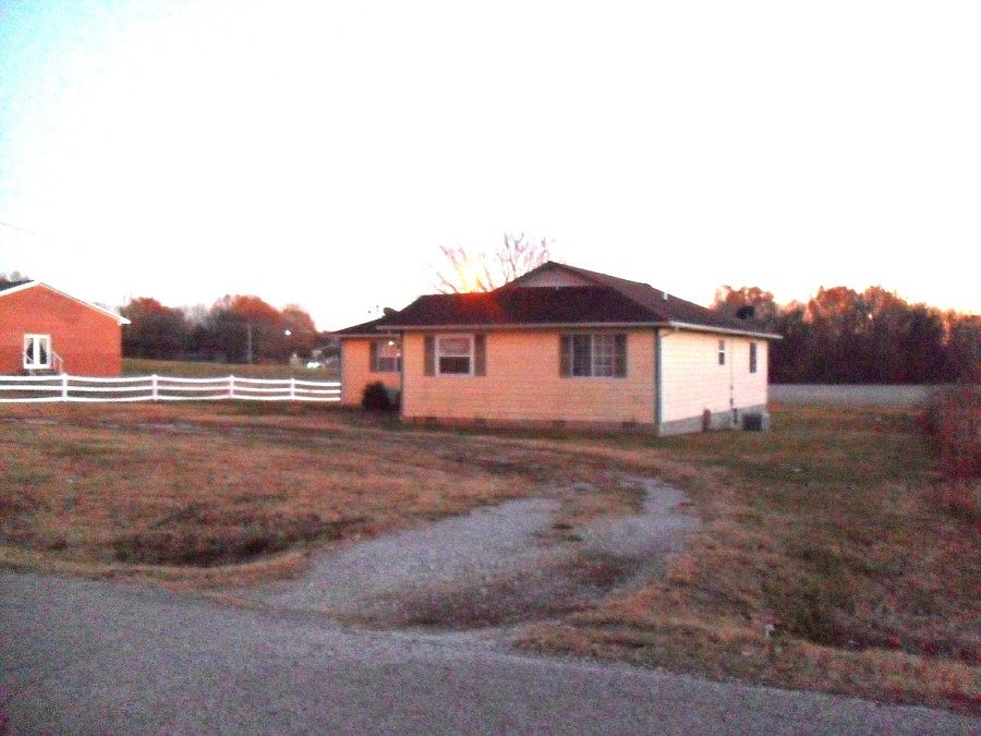 2nd image of 5 Gale Faucett Rd