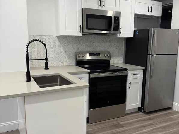 703 W Huntingdon St #1, Philadelphia, PA 19133