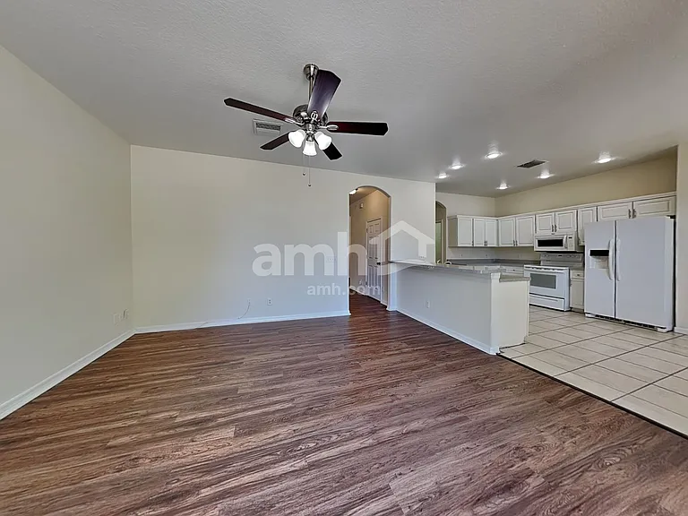 8523 Deer Chase Dr — Photo 9