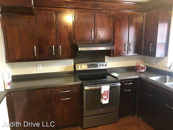 3rd image of 520 Rose Ln #11356110