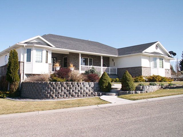 1st image of 11249 S Augusta Dr