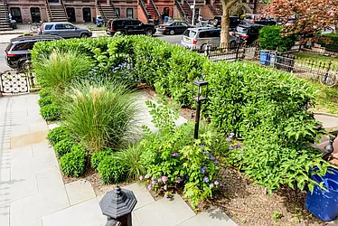 Sold by Industrie Residential