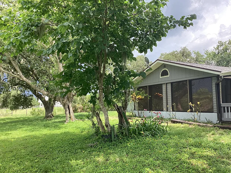 6211 Singletree Trl — Photo 1