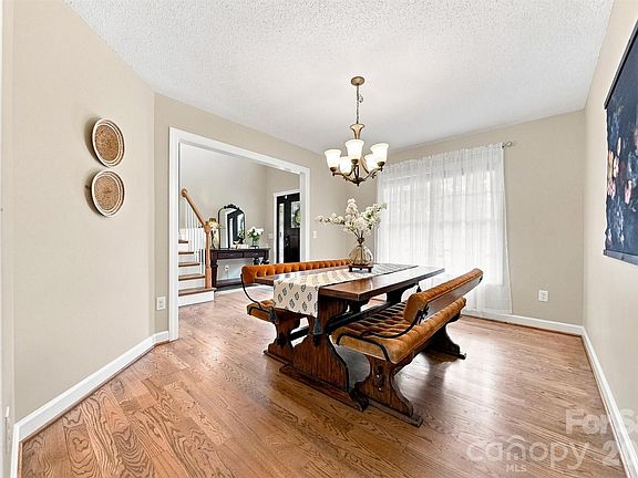5th image of 6011 Dockside Dr