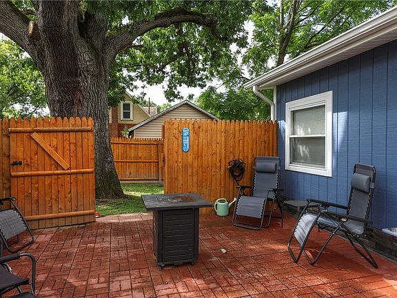 5th image of 256 Pritchard Avenue Ext