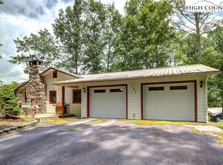 143 Valle River Rd, Banner Elk, NC 28604