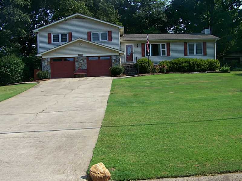 1st image of 1308 Oakwoods Dr